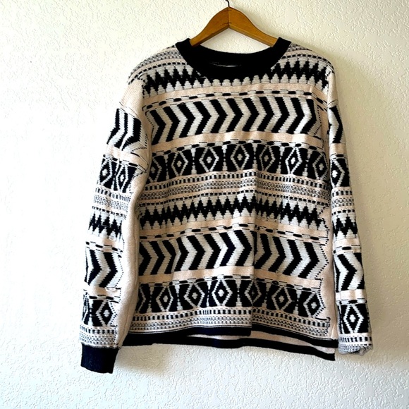 VICI Cozy Sweater - Picture 2 of 5